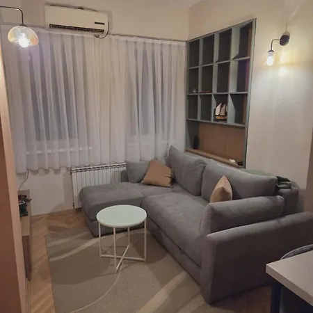 Peacefull In Dt Apartament *